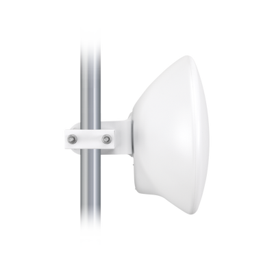 Cliente PtMP LTU™ Pro, 5 GHz (4.8 - 6-2 GHz) con antena integrada de 24 dBi